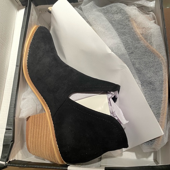 Women Ladies V Side Cut D'Orsay Faux Leather Low Block Heel Pointed Toe Black - Picture 2 of 8